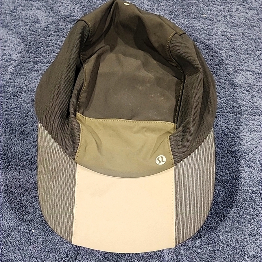 Lululemon hat